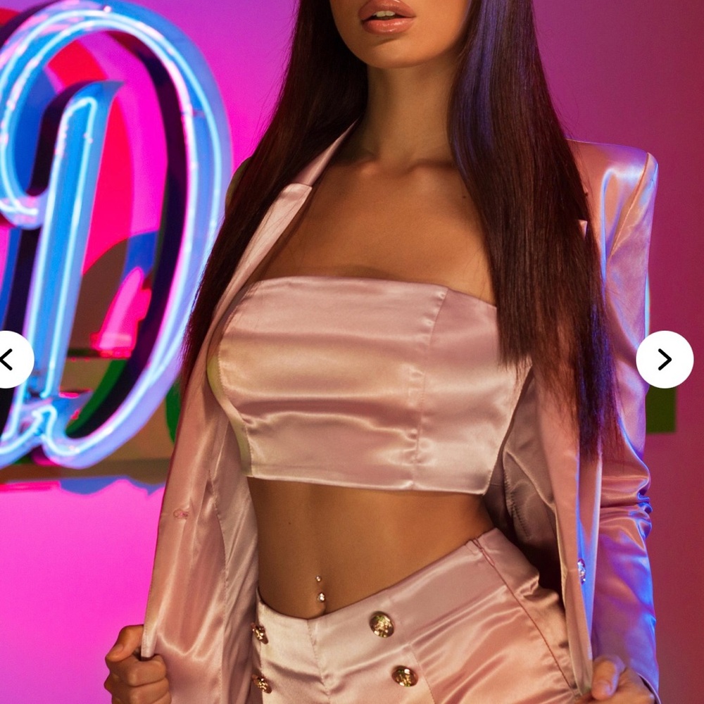 NWT Fashion Nova Don’t Slow Me Down 3 Pieces Set High Waist Shorts Crop top